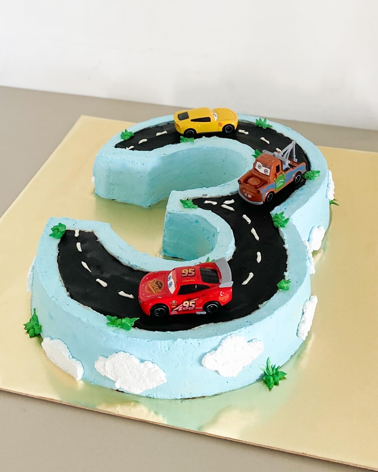 Sivasurya Car Cake | Cake World - Delicious Cakes for Every Occasion.