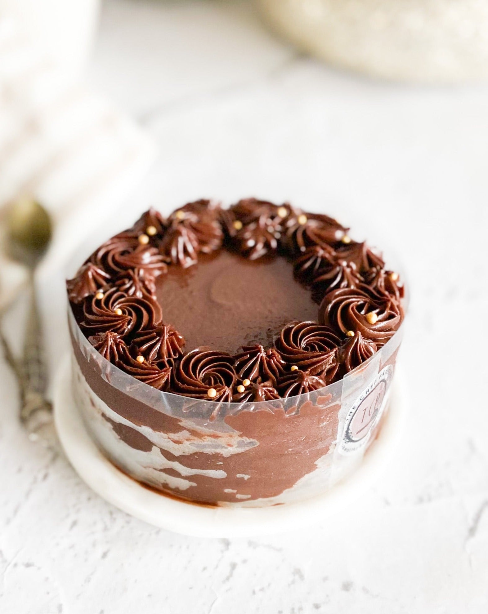 Order Choco On Top Truffle Cake Online, Price Rs.649 | FlowerAura